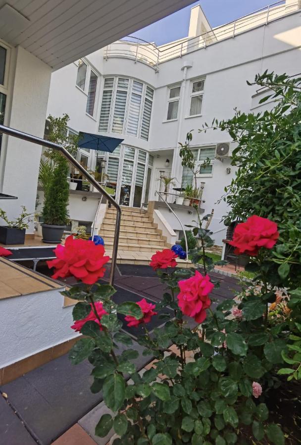 Fitness House With Garden Hotel Constanta Exterior photo